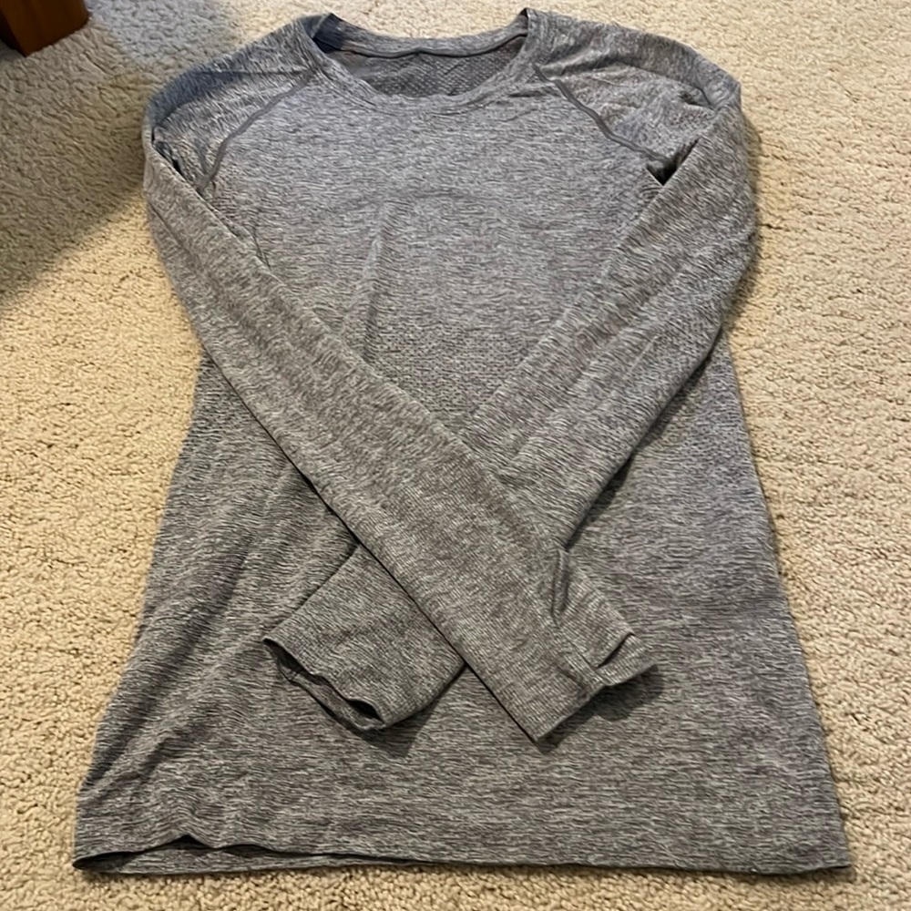 Lululemon long sleeve regular fit and length